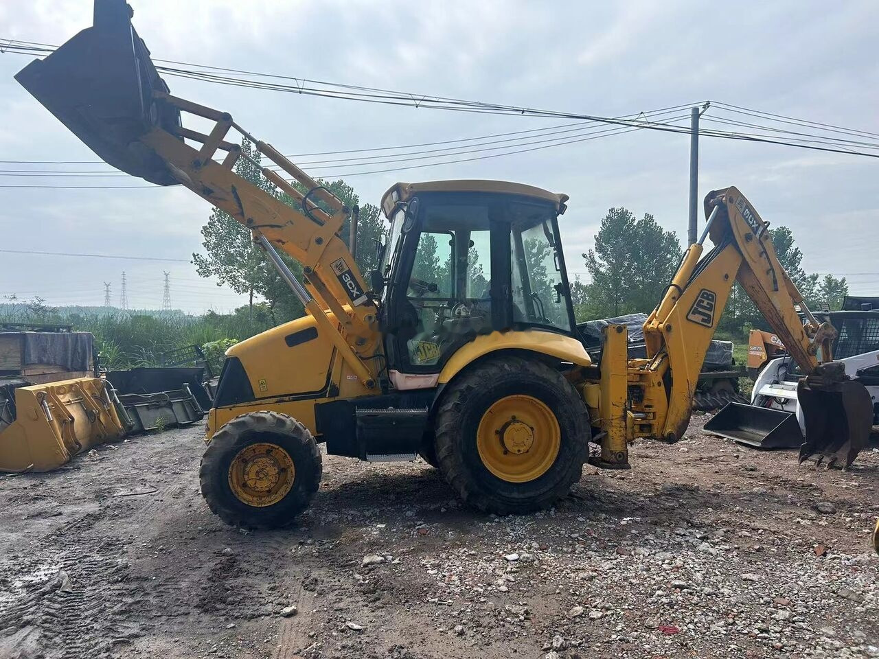 JCB 3CX - Ekskavaator-laadur: pilt 4 JCB 3CX - Ekskavaator-laadur: pilt 4