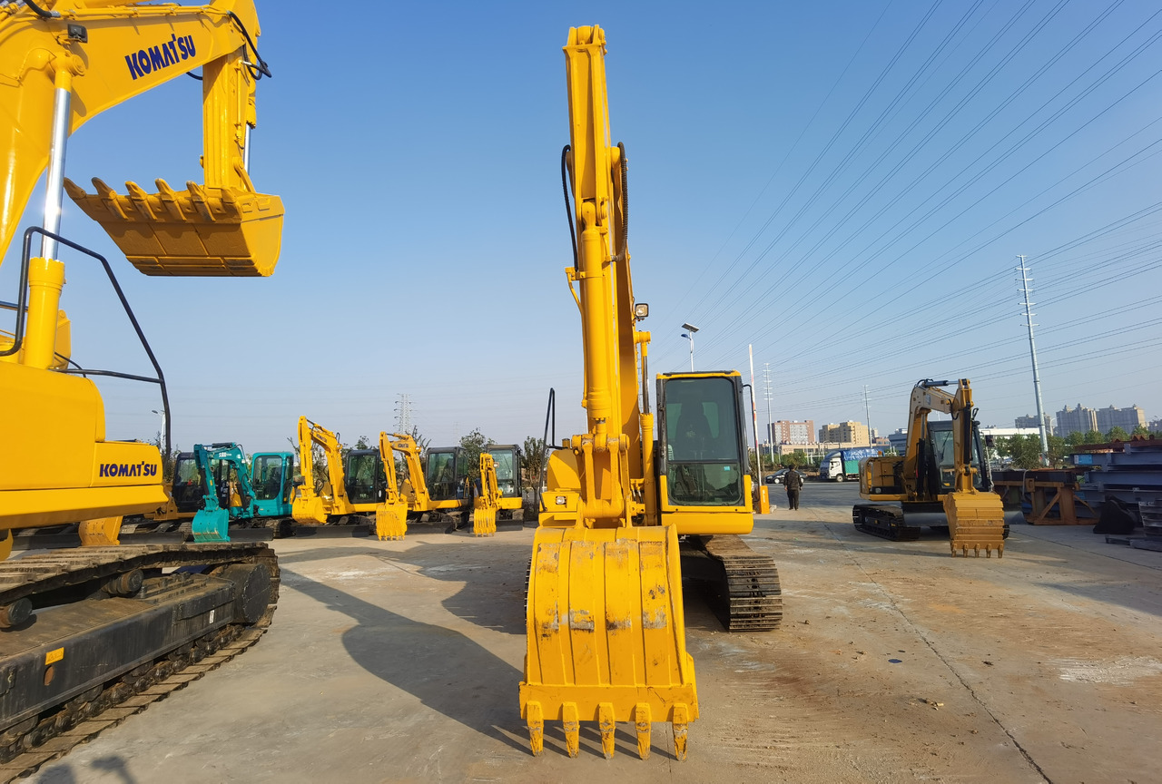 KOMATSU PC130-7 - Miniekskavaator: pilt 4 KOMATSU PC130-7 - Miniekskavaator: pilt 4