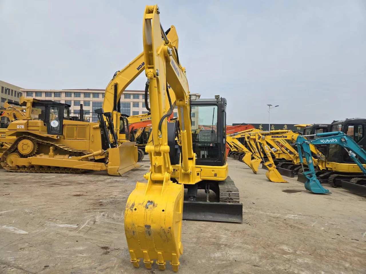 KOMATSU PC55MR - Miniekskavaator: pilt 3 KOMATSU PC55MR - Miniekskavaator: pilt 3