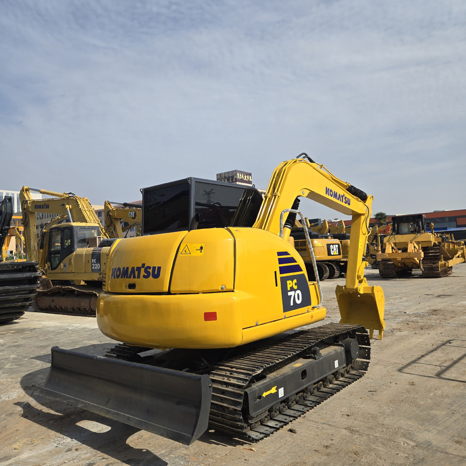 Miniekskavaator KOMATSU PC70-8: pilt 8