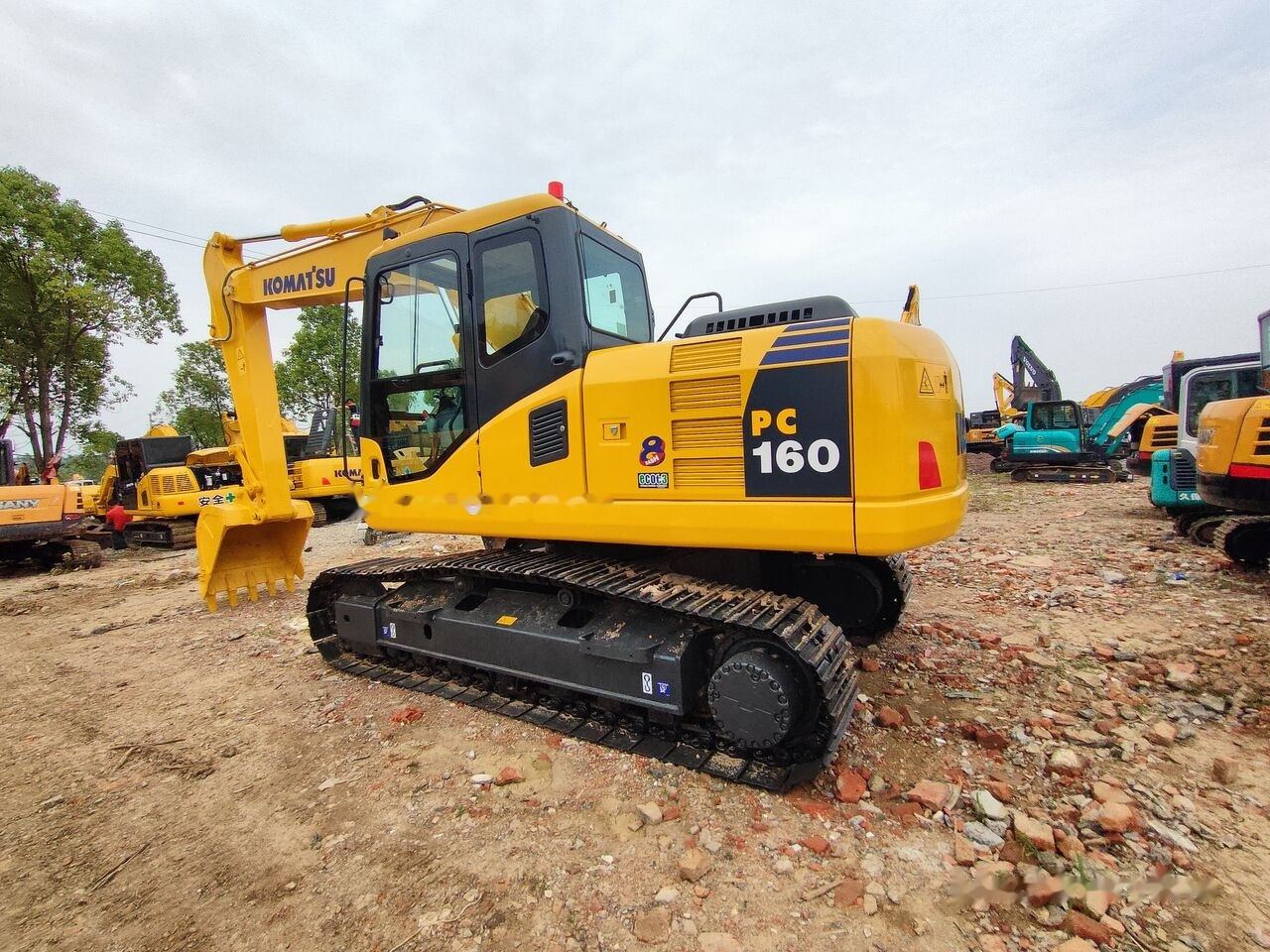 Komatsu PC160LC-7 - Lintekskavaator: pilt 2 Komatsu PC160LC-7 - Lintekskavaator: pilt 2