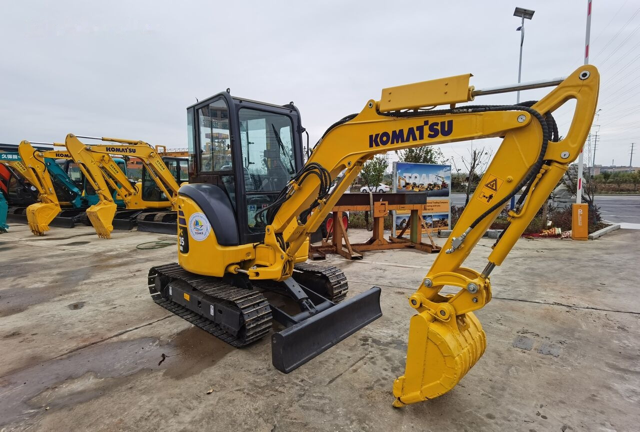 Komatsu PC35 - Miniekskavaator: pilt 3 Komatsu PC35 - Miniekskavaator: pilt 3