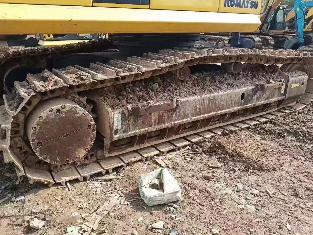 Komatsu pc400-8 - Lintekskavaator: pilt 3 Komatsu pc400-8 - Lintekskavaator: pilt 3