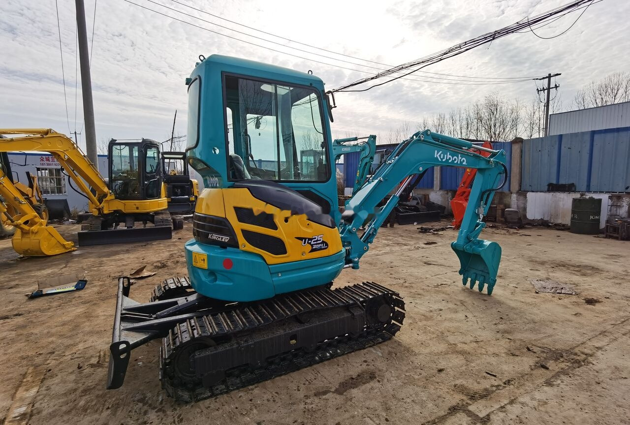 Kubota U25 - Miniekskavaator: pilt 1 Kubota U25 - Miniekskavaator: pilt 1