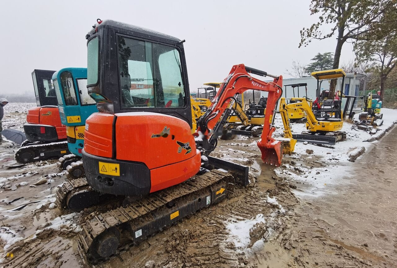 Kubota U30 - Miniekskavaator: pilt 2 Kubota U30 - Miniekskavaator: pilt 2