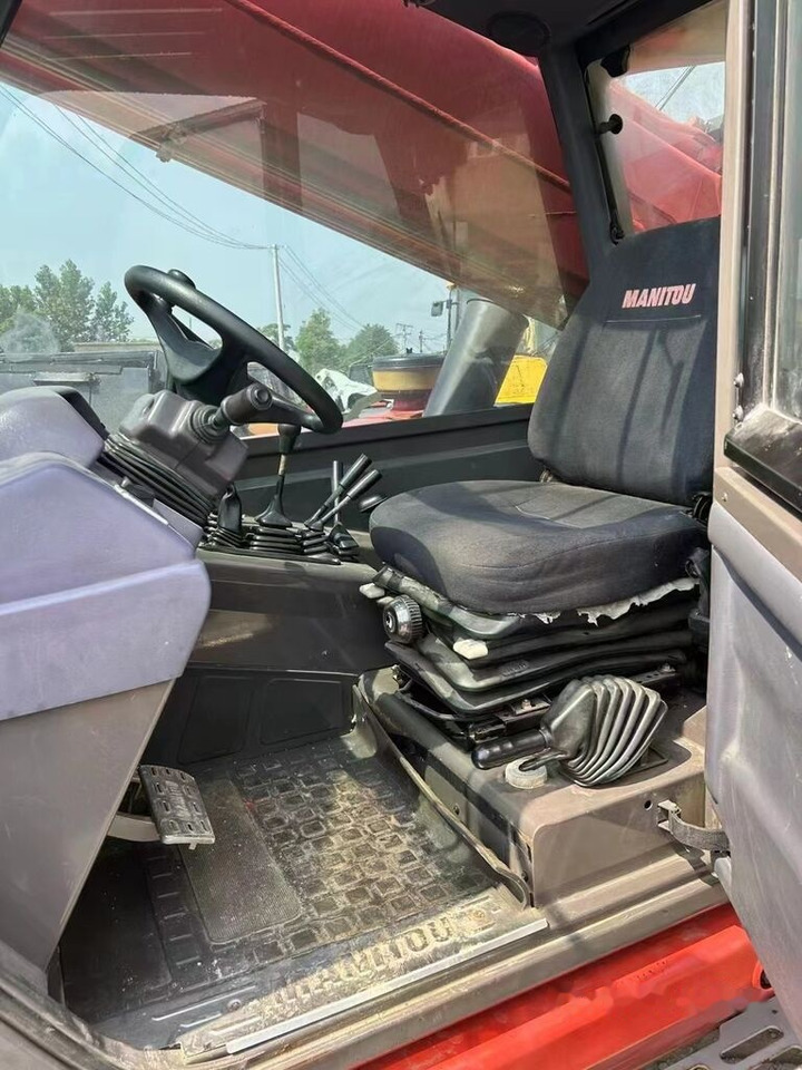 Manitou MT1740 - Teleskooplaadur: pilt 5 Manitou MT1740 - Teleskooplaadur: pilt 5