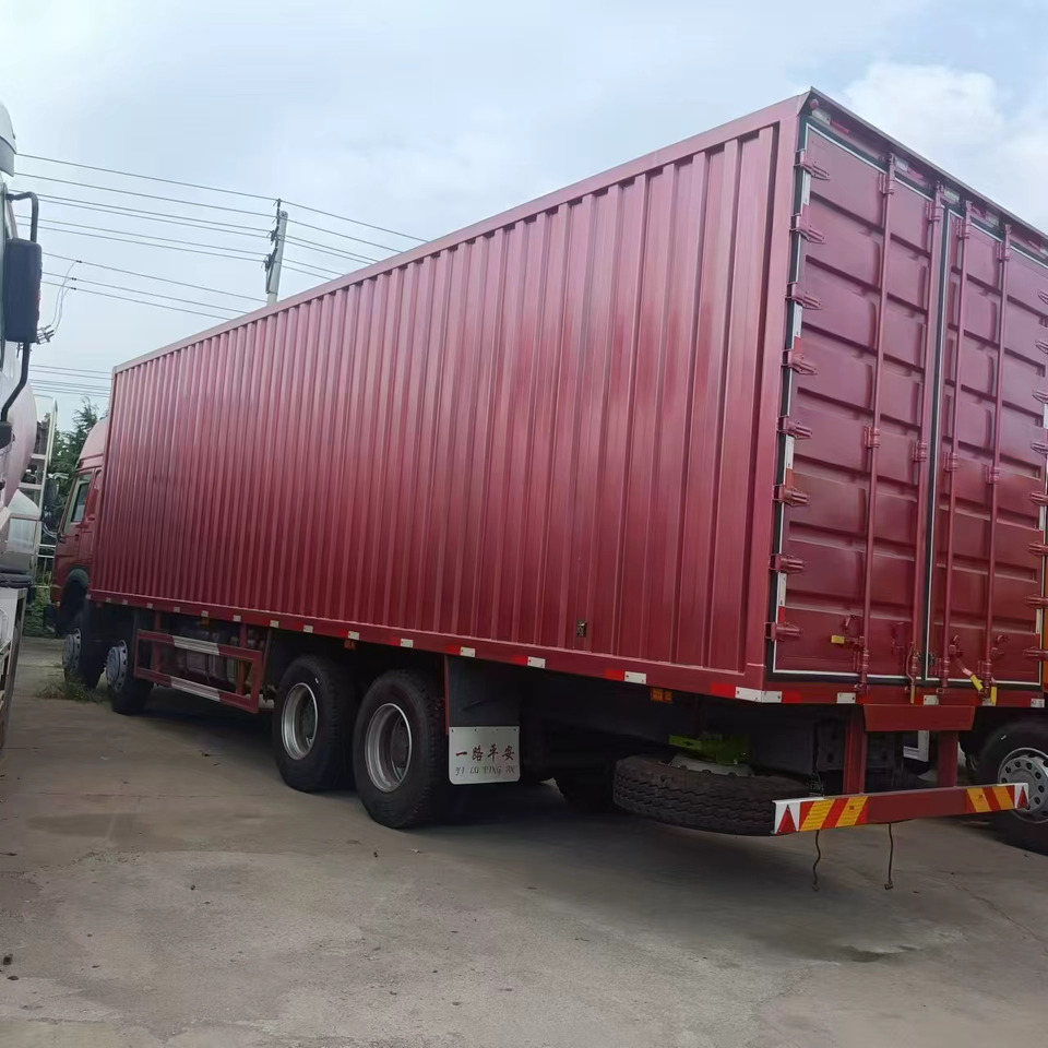 SINOTRUK HOWO - Kasti veoauto: pilt 3 SINOTRUK HOWO - Kasti veoauto: pilt 3