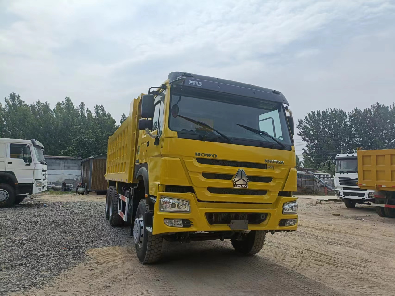 SINOTRUK HOWO - Kallurauto: pilt 1 SINOTRUK HOWO - Kallurauto: pilt 1
