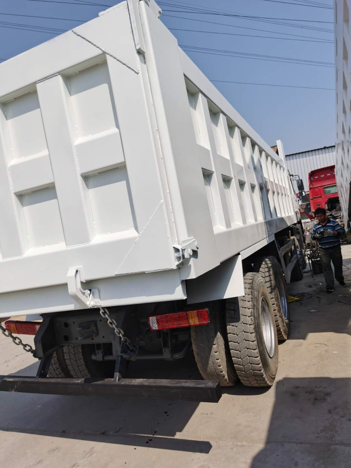 SINOTRUK HOWO - Kallurauto: pilt 4 SINOTRUK HOWO - Kallurauto: pilt 4
