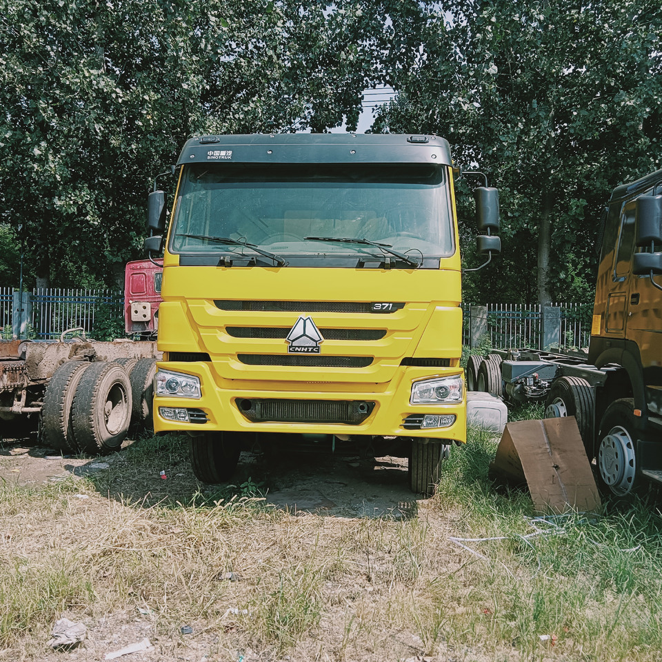 SINOTRUK HOWO - Kallurauto: pilt 3 SINOTRUK HOWO - Kallurauto: pilt 3