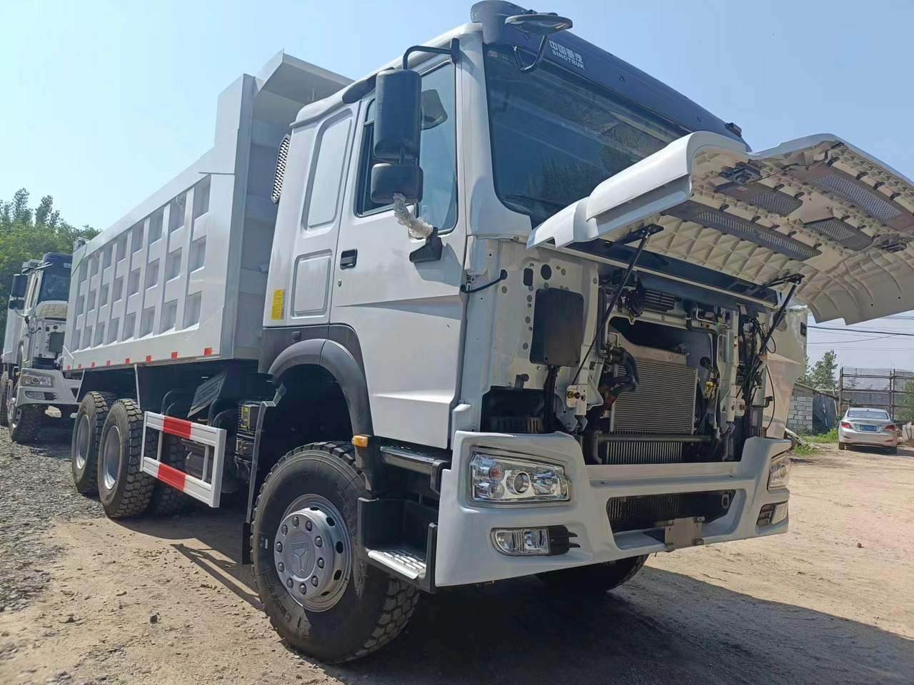 SINOTRUK HOWO - Kallurauto: pilt 2 SINOTRUK HOWO - Kallurauto: pilt 2