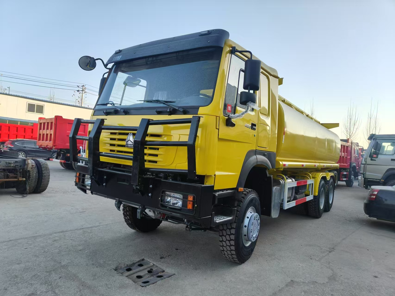 SINOTRUK HOWO - Tsisternauto: pilt 2 SINOTRUK HOWO - Tsisternauto: pilt 2