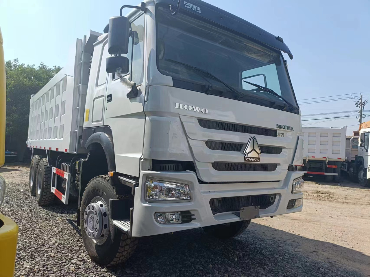 SINOTRUK HOWO - Kallurauto: pilt 1 SINOTRUK HOWO - Kallurauto: pilt 1