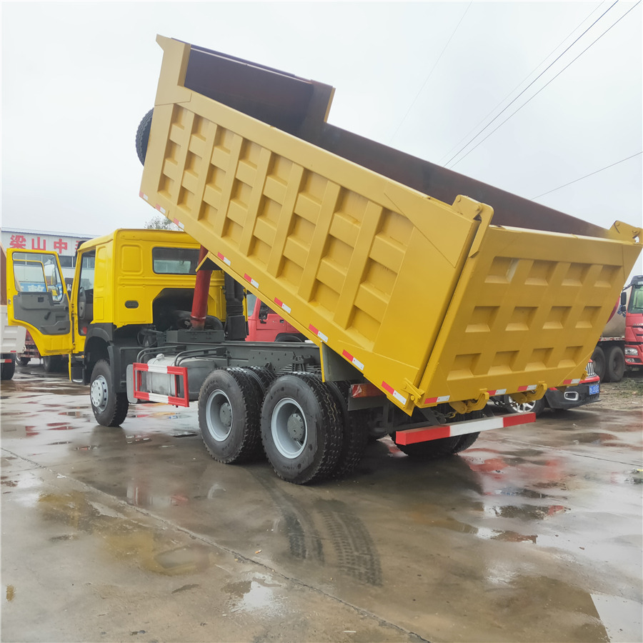 SINOTRUK HOWO - Kallurauto: pilt 3 SINOTRUK HOWO - Kallurauto: pilt 3