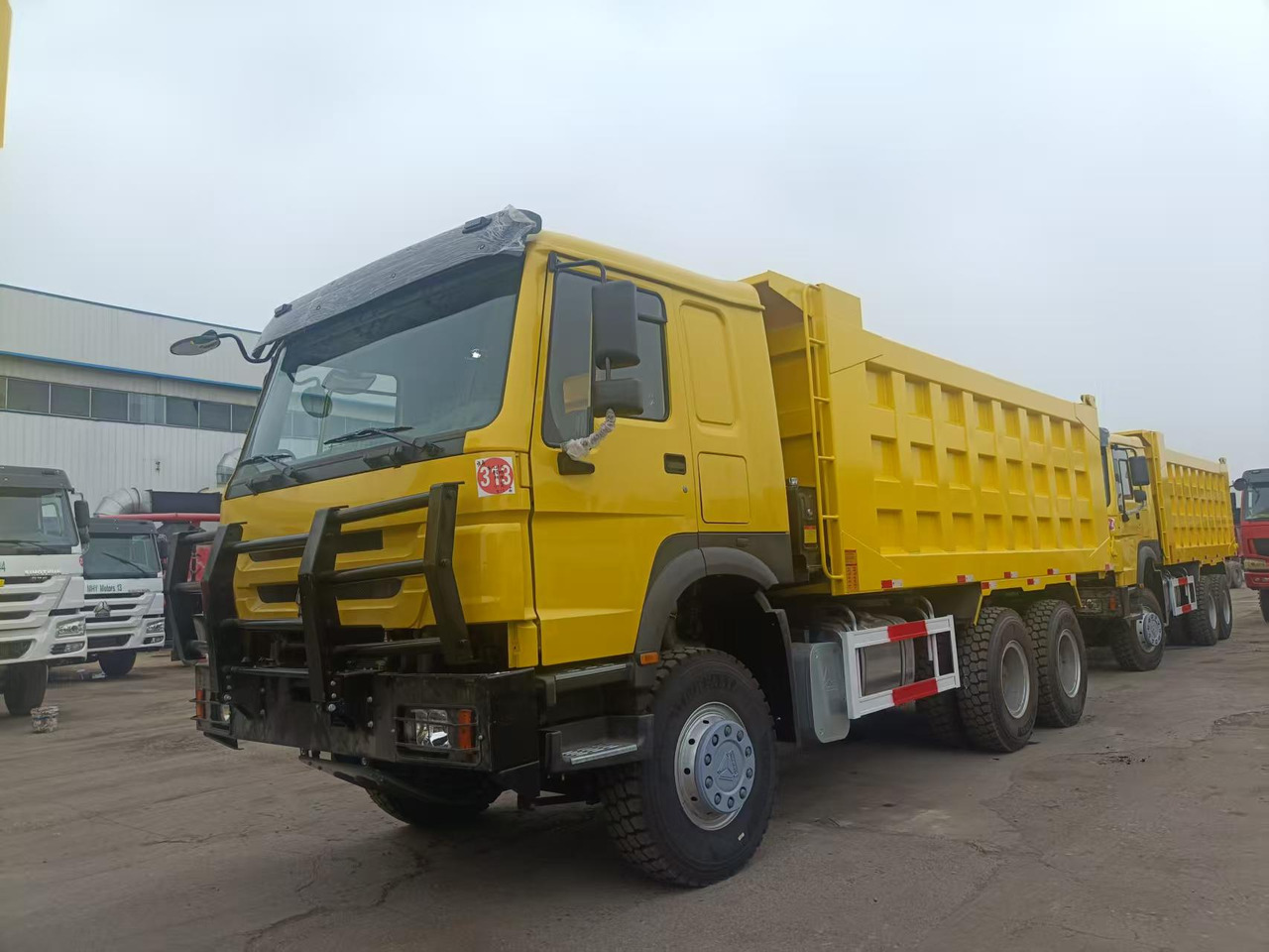 SINOTRUK HOWO - Kallurauto: pilt 1 SINOTRUK HOWO - Kallurauto: pilt 1