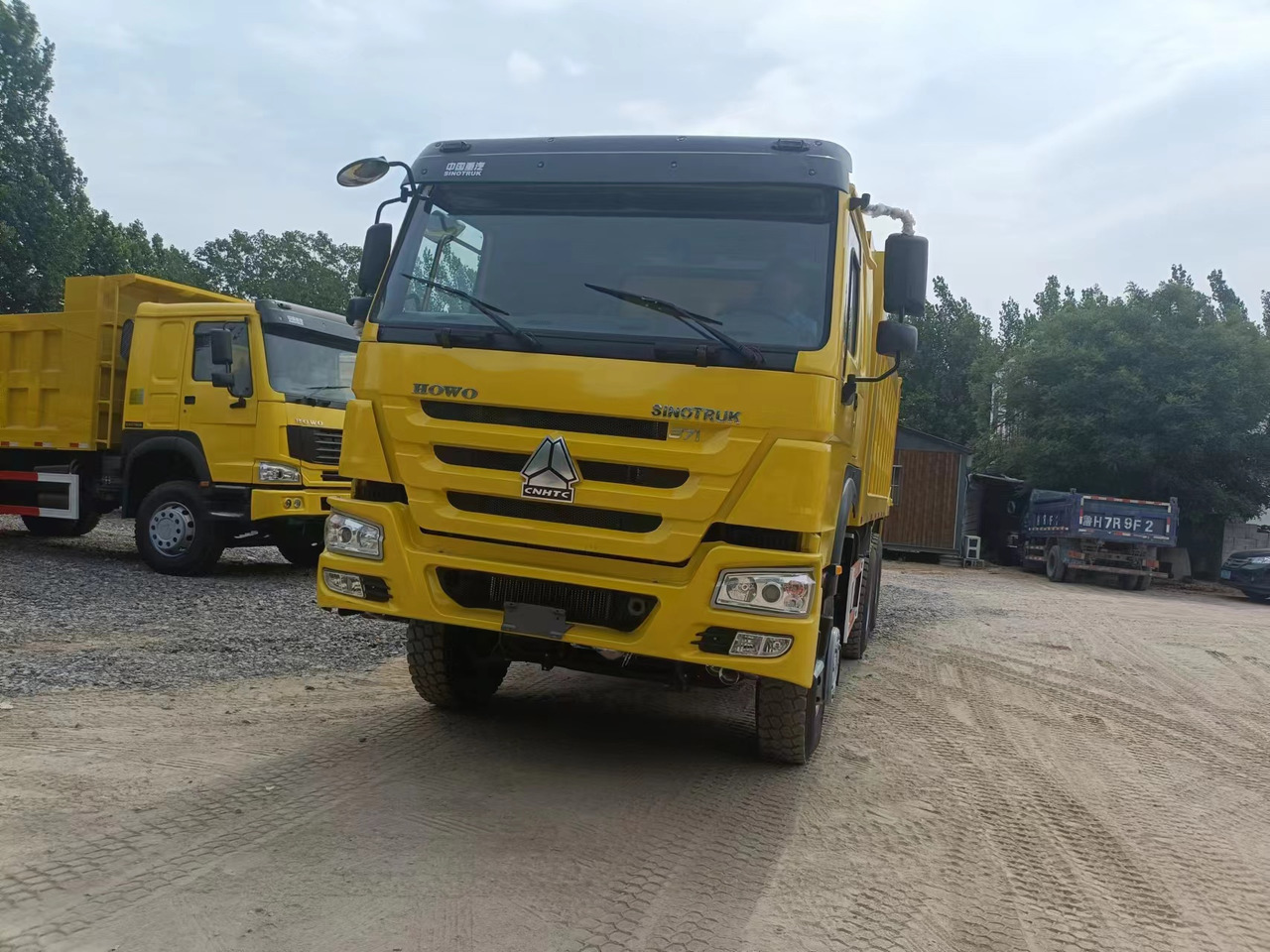 SINOTRUK HOWO - Kallurauto: pilt 3 SINOTRUK HOWO - Kallurauto: pilt 3