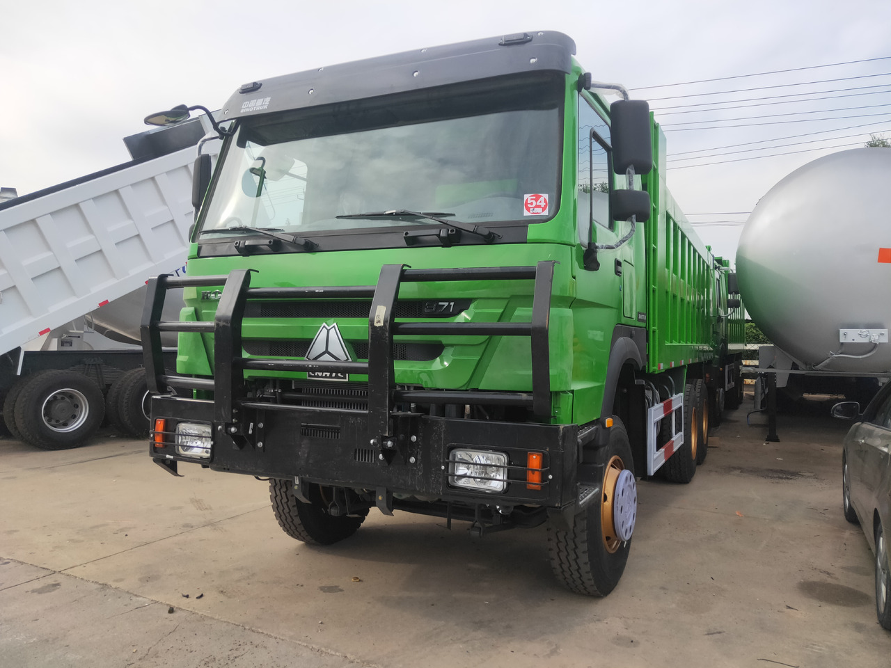 SINOTRUK Howo - Kallurauto: pilt 2 SINOTRUK Howo - Kallurauto: pilt 2