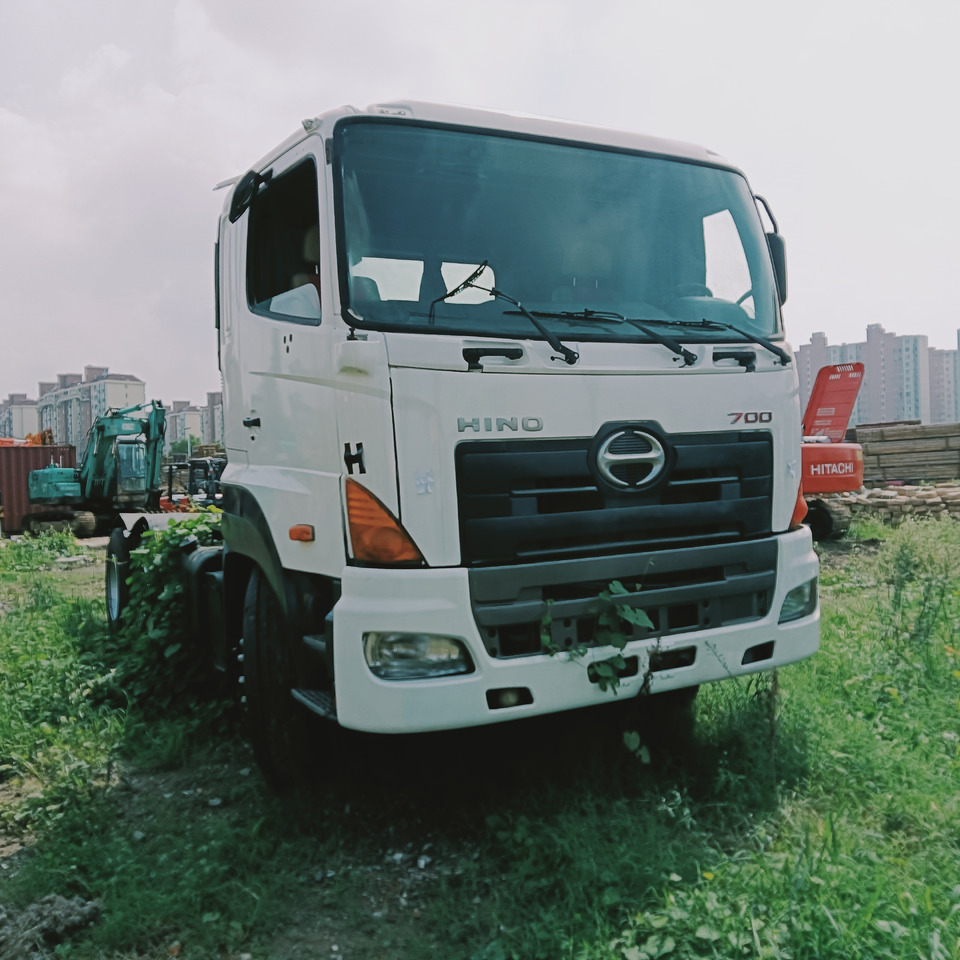 HINO 700 - Sadulveok: pilt 3 HINO 700 - Sadulveok: pilt 3