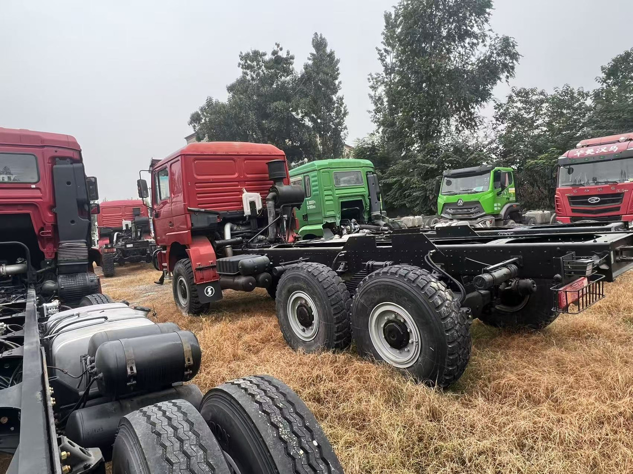 SHACMAN F3000 6x6 chassis liising SHACMAN F3000 6x6 chassis: pilt 10