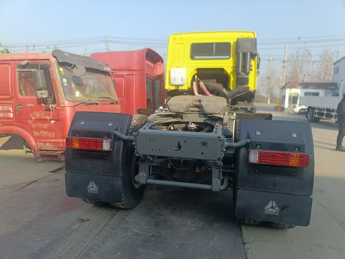 SINOTRUK HOWO 430 - Sadulveok: pilt 4 SINOTRUK HOWO 430 - Sadulveok: pilt 4