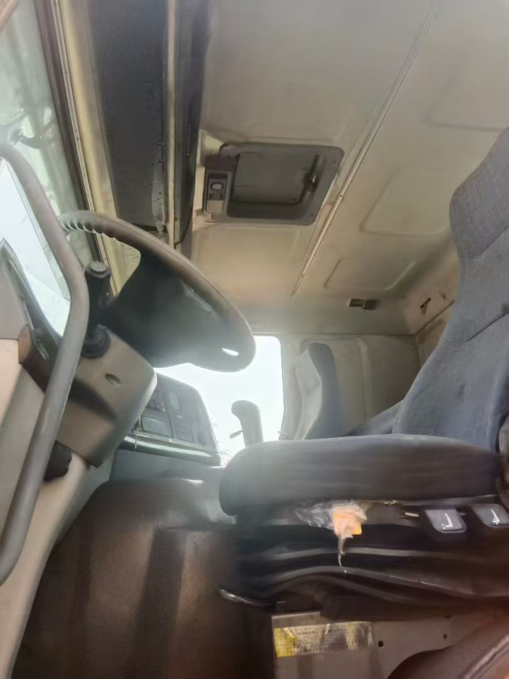 SINOTRUK HOWO - Sadulveok: pilt 3 SINOTRUK HOWO - Sadulveok: pilt 3