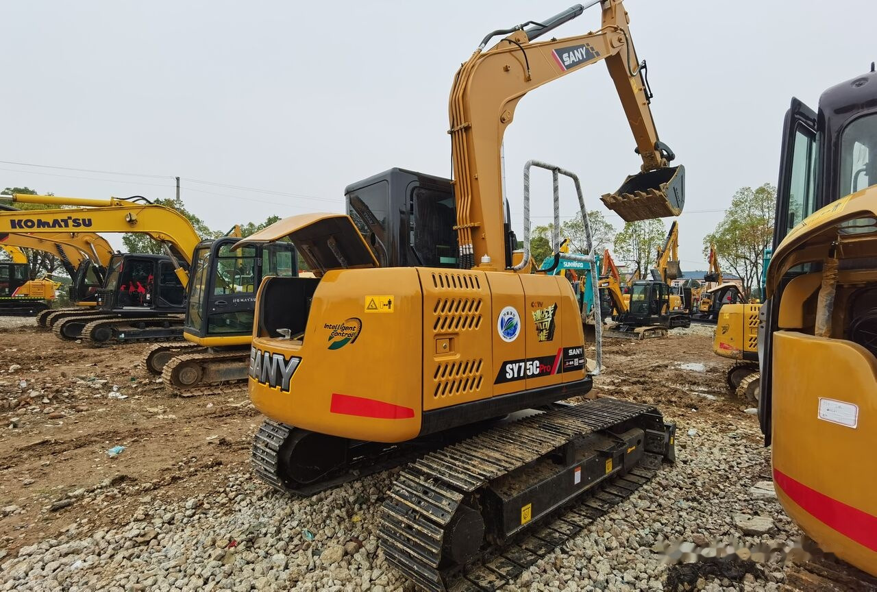 Miniekskavaator Sany SY75C: pilt 7