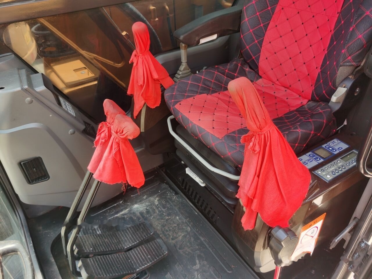Sany SY75C - Miniekskavaator: pilt 4 Sany SY75C - Miniekskavaator: pilt 4
