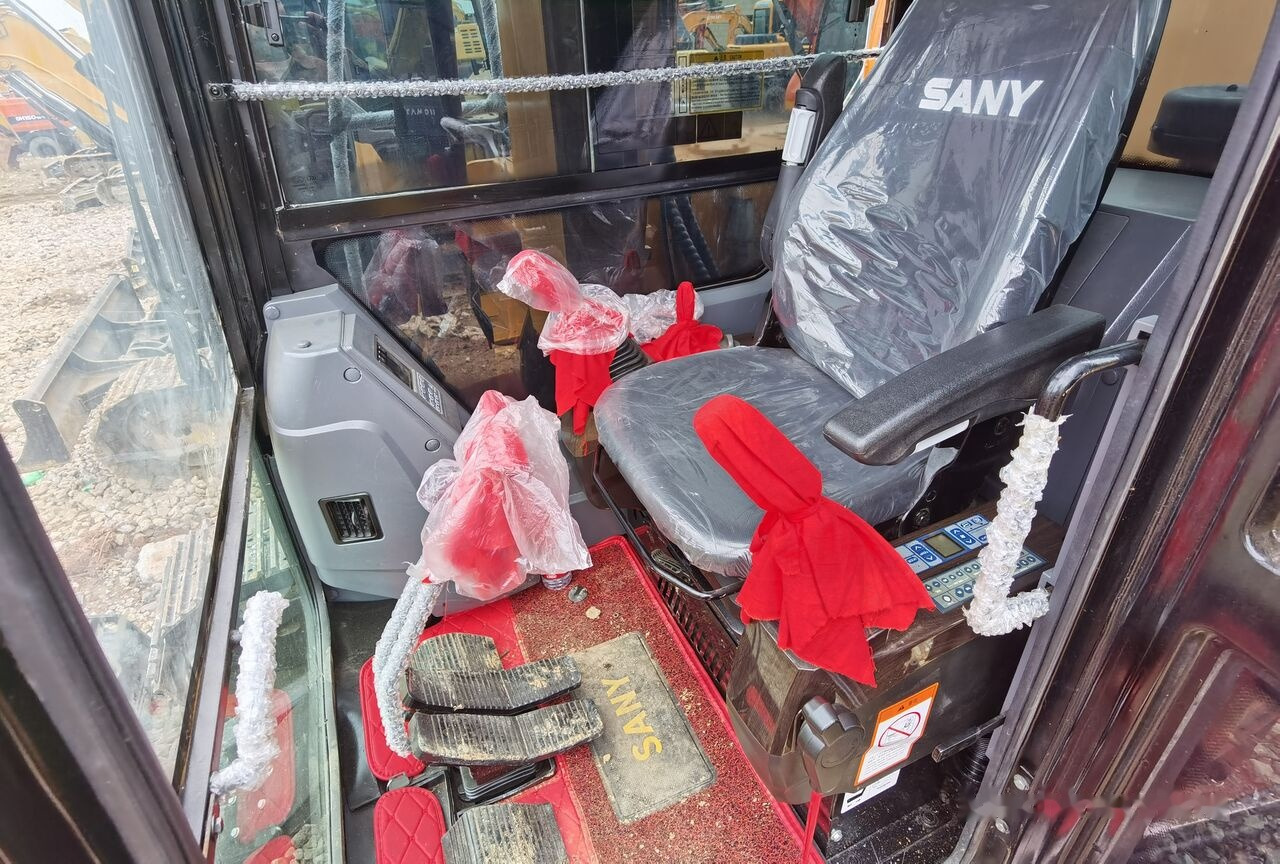 Miniekskavaator Sany SY75C: pilt 12