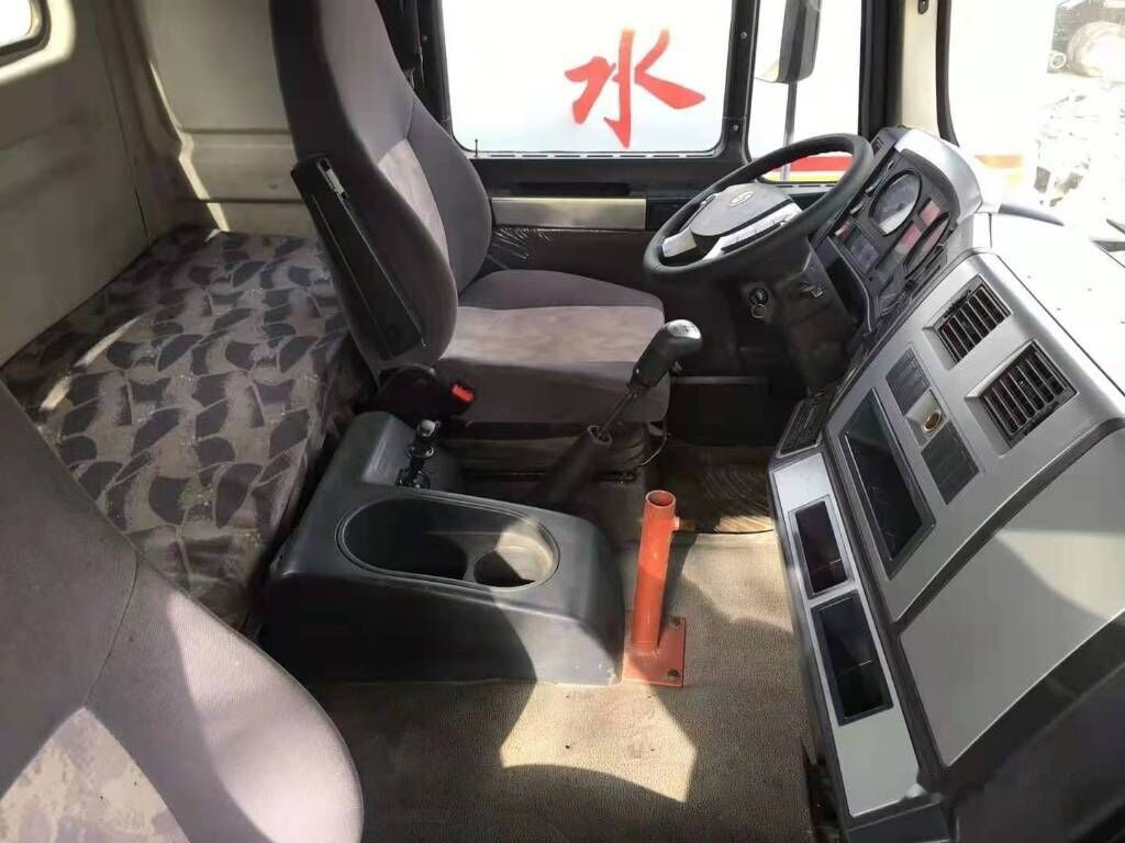 Shacman F3000 - Tsisternauto: pilt 1 Shacman F3000 - Tsisternauto: pilt 1