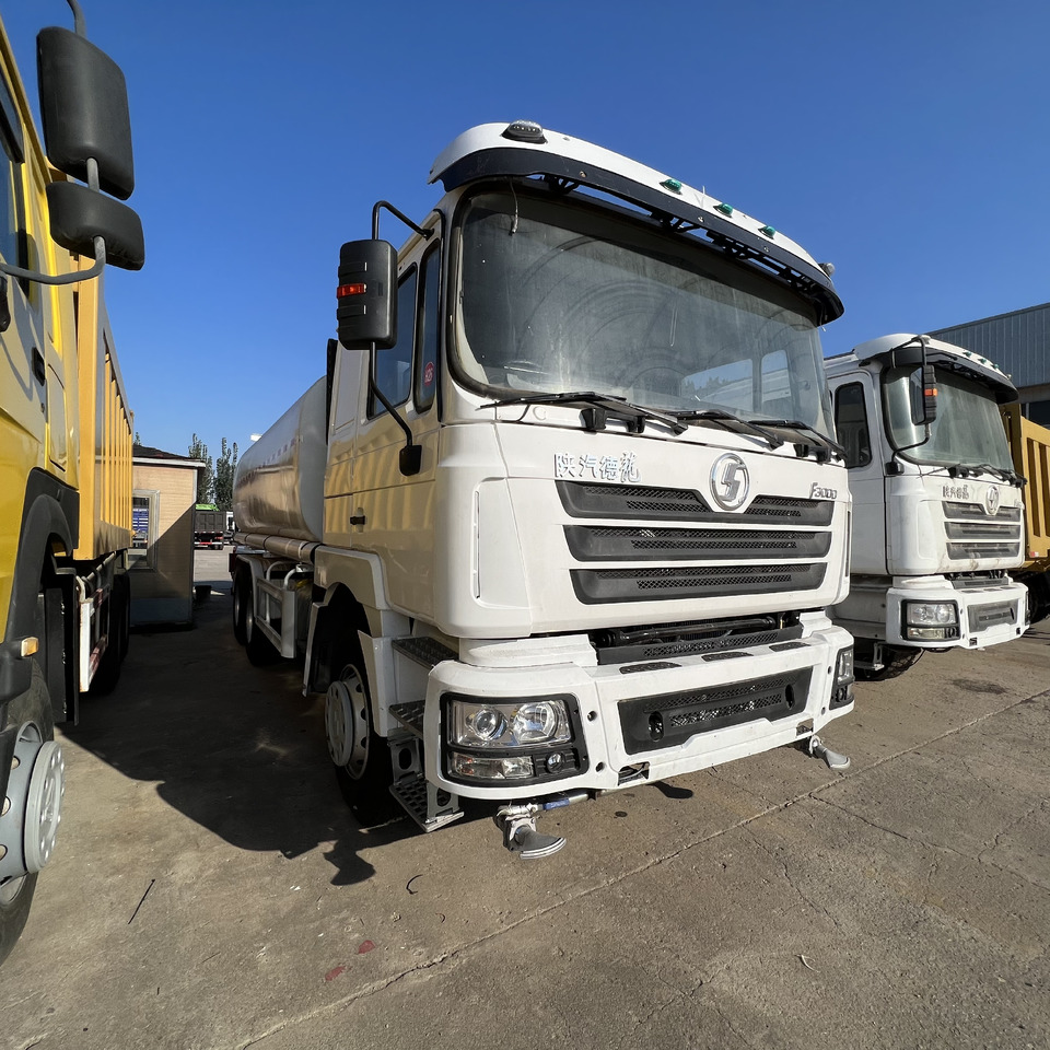 SHACMAN F3000 Water Truck - Veoauto: pilt 2 SHACMAN F3000 Water Truck - Veoauto: pilt 2