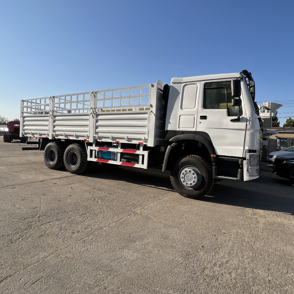 SINOTRUK HOWO - Veoauto: pilt 1 SINOTRUK HOWO - Veoauto: pilt 1