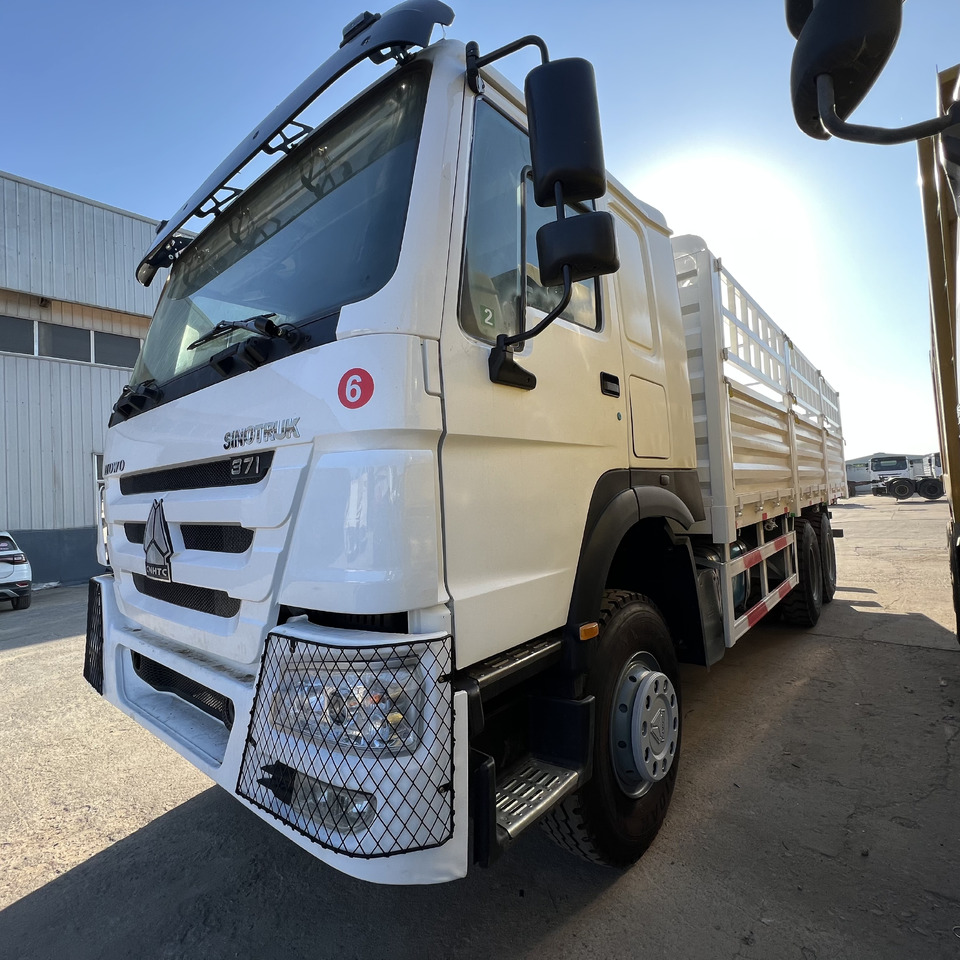 SINOTRUK HOWO - Veoauto: pilt 3 SINOTRUK HOWO - Veoauto: pilt 3