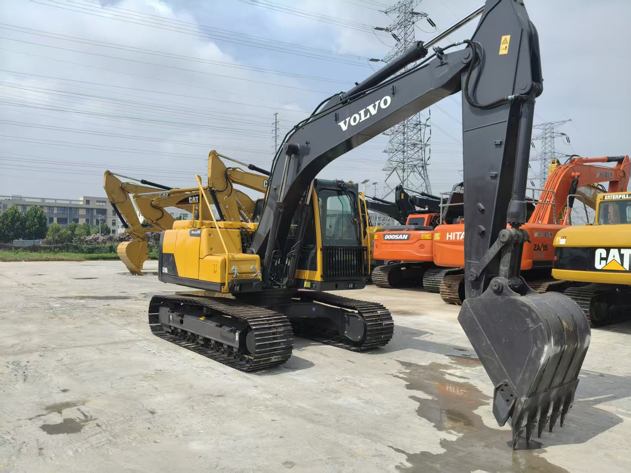 Volvo EC140DL - Lintekskavaator: pilt 2 Volvo EC140DL - Lintekskavaator: pilt 2