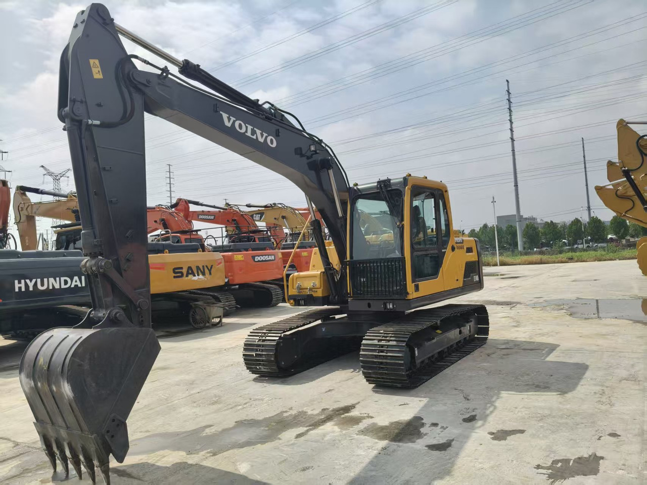 Volvo EC140DL - Lintekskavaator: pilt 1 Volvo EC140DL - Lintekskavaator: pilt 1