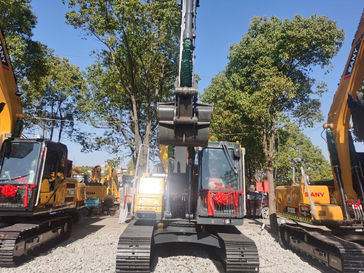 Volvo EC140DL - Lintekskavaator: pilt 1 Volvo EC140DL - Lintekskavaator: pilt 1