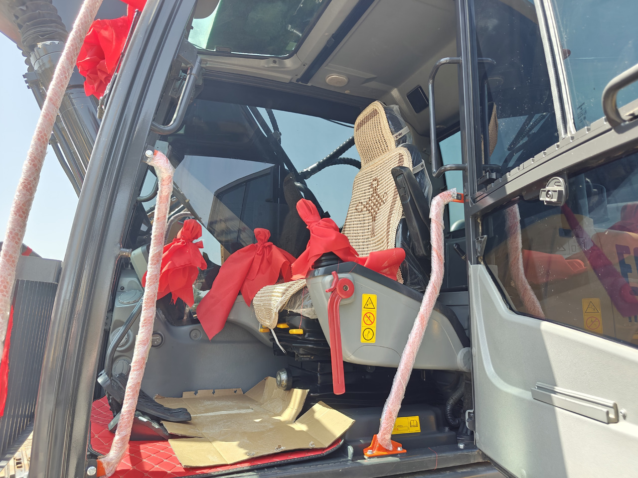 Volvo EC300DL - Lintekskavaator: pilt 5 Volvo EC300DL - Lintekskavaator: pilt 5