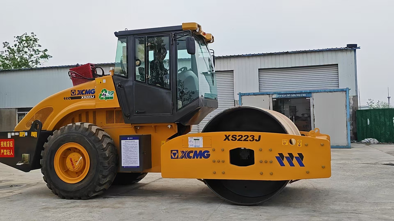 XCMG XS233J - Tihendaja: pilt 5 XCMG XS233J - Tihendaja: pilt 5