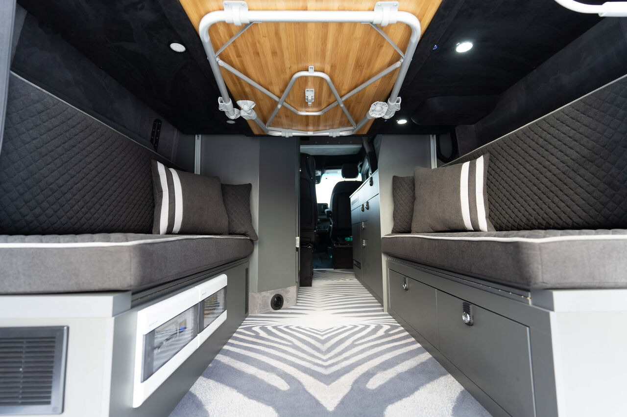 Campervan Mercedes-Benz Sprinter: pilt 16