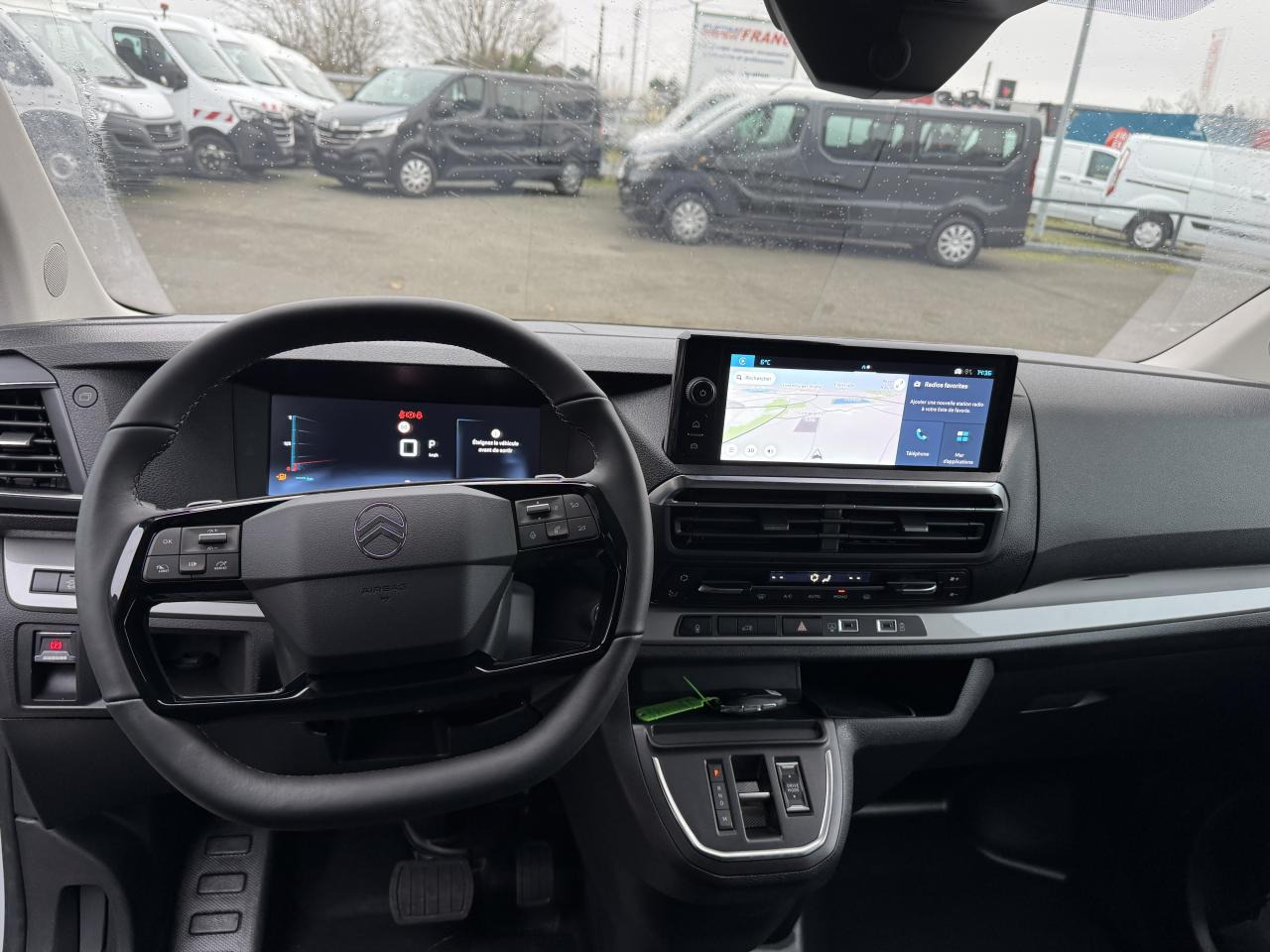 CITROEN Jumpy M 2.0 BlueHDi - 145 S&S - BV EAT8 III FOURGON . PHASE 2 - Kaubik: pilt 4 CITROEN Jumpy M 2.0 BlueHDi - 145 S&S - BV EAT8 III FOURGON . PHASE 2 - Kaubik: pilt 4