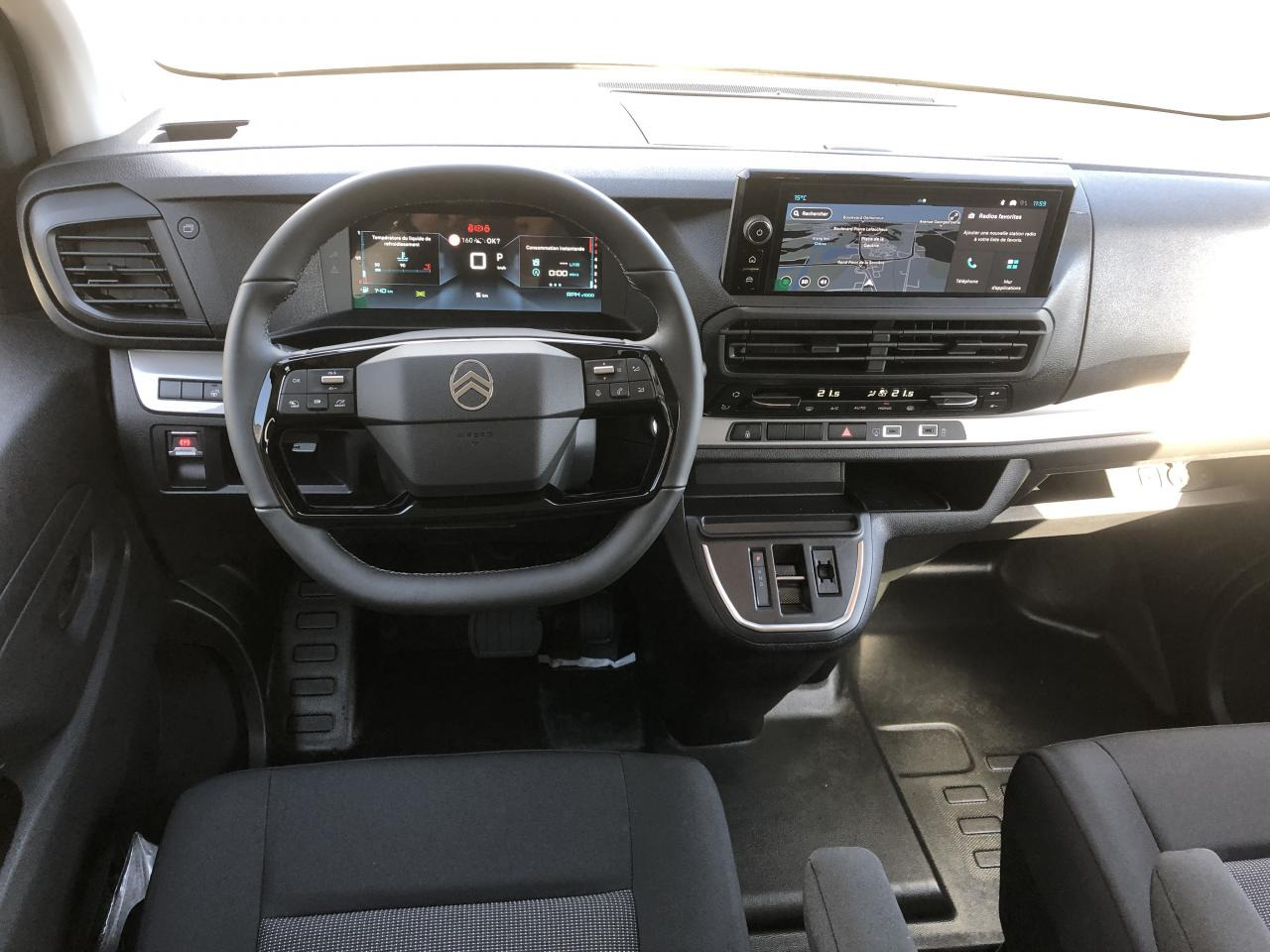 CITROEN Jumpy XL 2.0 BlueHDi - 180 S&S - BV EAT8 III CABINE APPROFONDIE Cabine approfondie Fixe PHASE 2 - Kaubik: pilt 4 CITROEN Jumpy XL 2.0 BlueHDi - 180 S&S - BV EAT8 III CABINE APPROFONDIE Cabine approfondie Fixe PHASE 2 - Kaubik: pilt 4