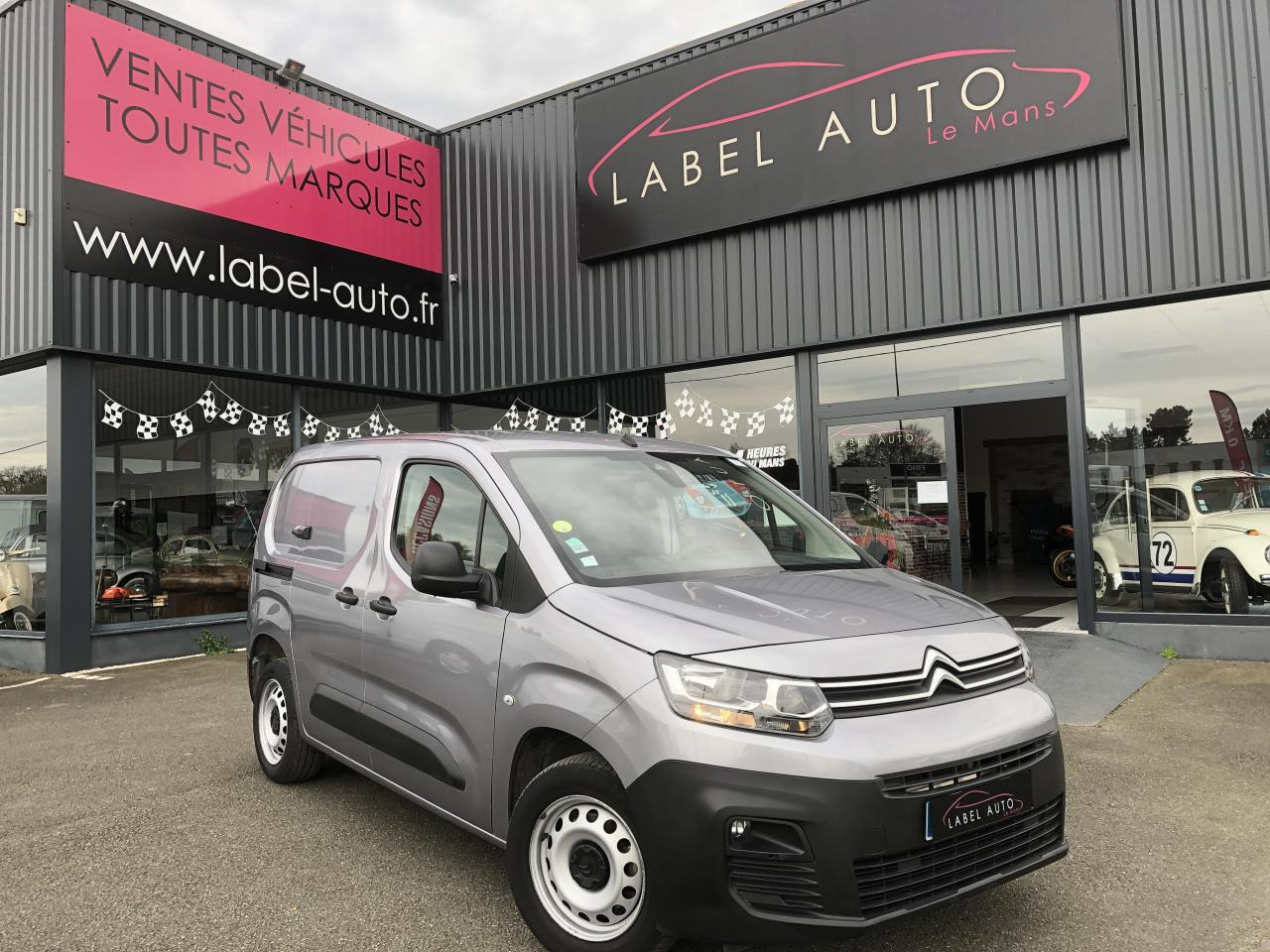 CITROEN berlingo M 1000KG BLUEHDI 130 S&S CLUB EAT8 - Kaubik: pilt 1 CITROEN berlingo M 1000KG BLUEHDI 130 S&S CLUB EAT8 - Kaubik: pilt 1