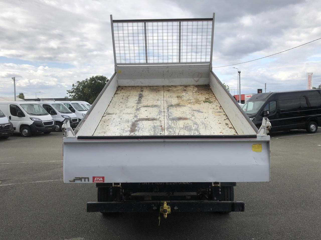FIAT DUCATO 3T5 MAXI BENNE + COFFRE 2.3 JTD 130 CH PACK PRO NAV - Tarbesõiduk kallur: pilt 3 FIAT DUCATO 3T5 MAXI BENNE + COFFRE 2.3 JTD 130 CH PACK PRO NAV - Tarbesõiduk kallur: pilt 3