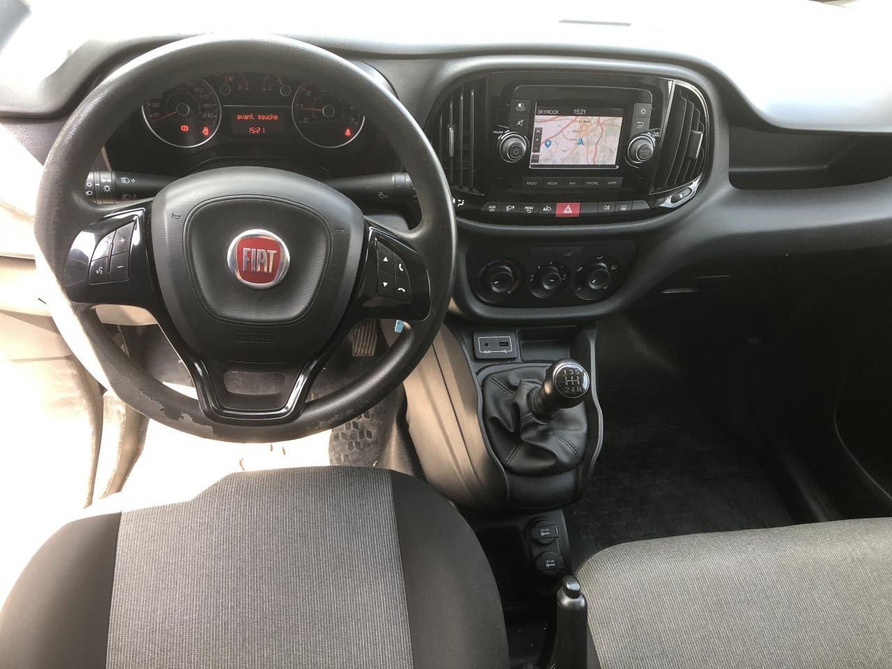 FIAT doblo 1.3 MULTIJET 95CH PACK PROFESSIONAL TRIO E6 - Kaubik: pilt 3 FIAT doblo 1.3 MULTIJET 95CH PACK PROFESSIONAL TRIO E6 - Kaubik: pilt 3