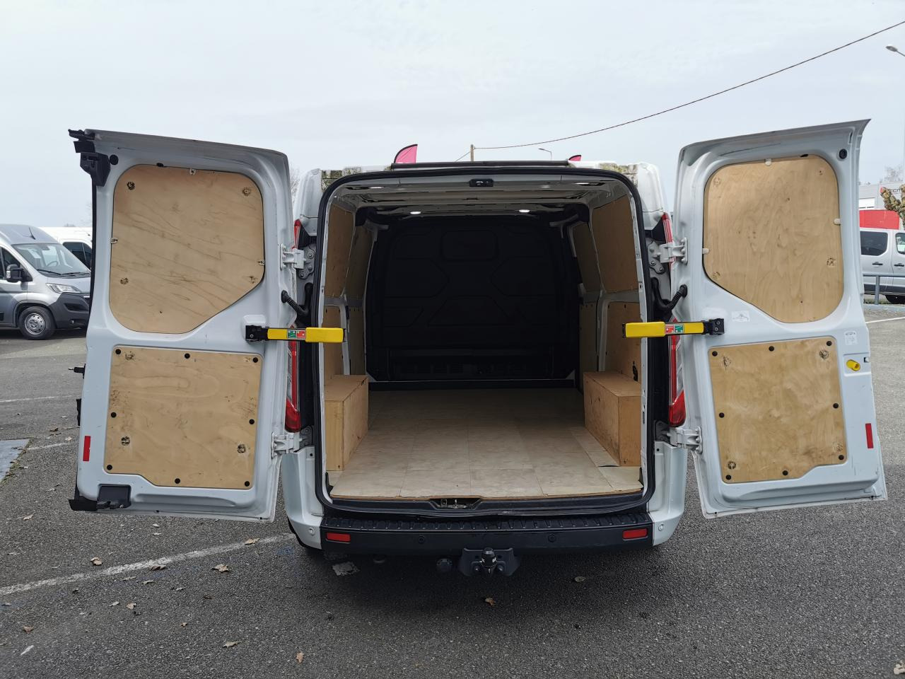 FORD TRANSIT CUSTOM L2H1 2.0 ECOBLUE 130 CH - Kaubik: pilt 3 FORD TRANSIT CUSTOM L2H1 2.0 ECOBLUE 130 CH - Kaubik: pilt 3