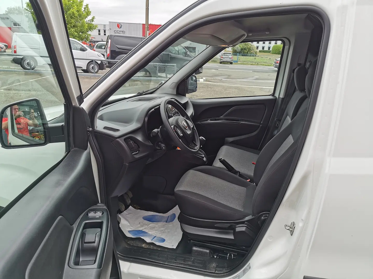 Fiat Doblo Cargo 1.3 MULTIJET 95CH PACK PRO NAV E6D - Väike kaubik: pilt 5 Fiat Doblo Cargo 1.3 MULTIJET 95CH PACK PRO NAV E6D - Väike kaubik: pilt 5