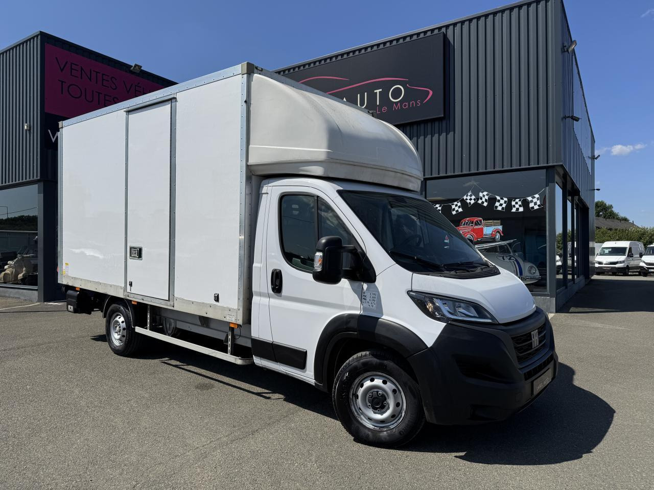Fiat Ducato 3.5 L H3-POWER 140CH MAXI CAISSE 20M³ + HAYON 750KG + AUVENT PACK PRO - Tarbesõiduk furgoon: pilt 2 Fiat Ducato 3.5 L H3-POWER 140CH MAXI CAISSE 20M³ + HAYON 750KG + AUVENT PACK PRO - Tarbesõiduk furgoon: pilt 2