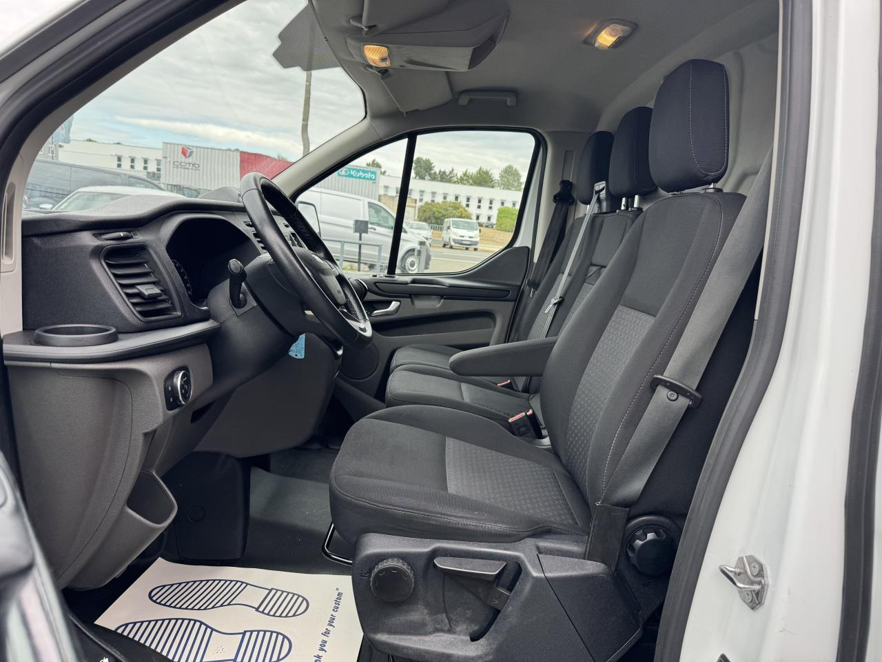 Ford Transit Custom 300 L2H1 2.0 ECOBLUE 130 HYBRID TREND BUSINESS - Kaubik: pilt 4 Ford Transit Custom 300 L2H1 2.0 ECOBLUE 130 HYBRID TREND BUSINESS - Kaubik: pilt 4