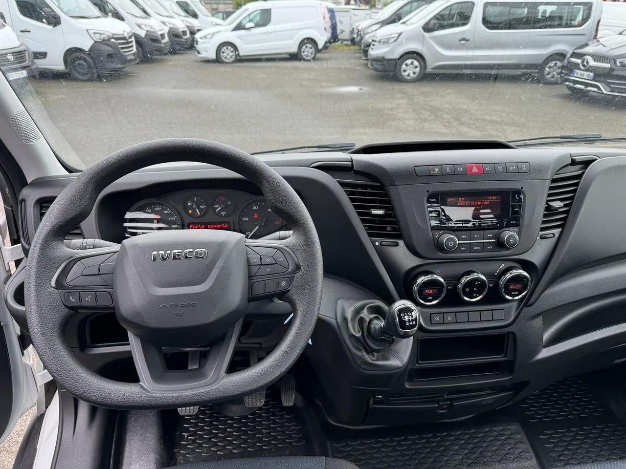 Iveco Daily 35C16H3.0 EMPATTEMENT 4100 - Puksiirauto: pilt 4 Iveco Daily 35C16H3.0 EMPATTEMENT 4100 - Puksiirauto: pilt 4