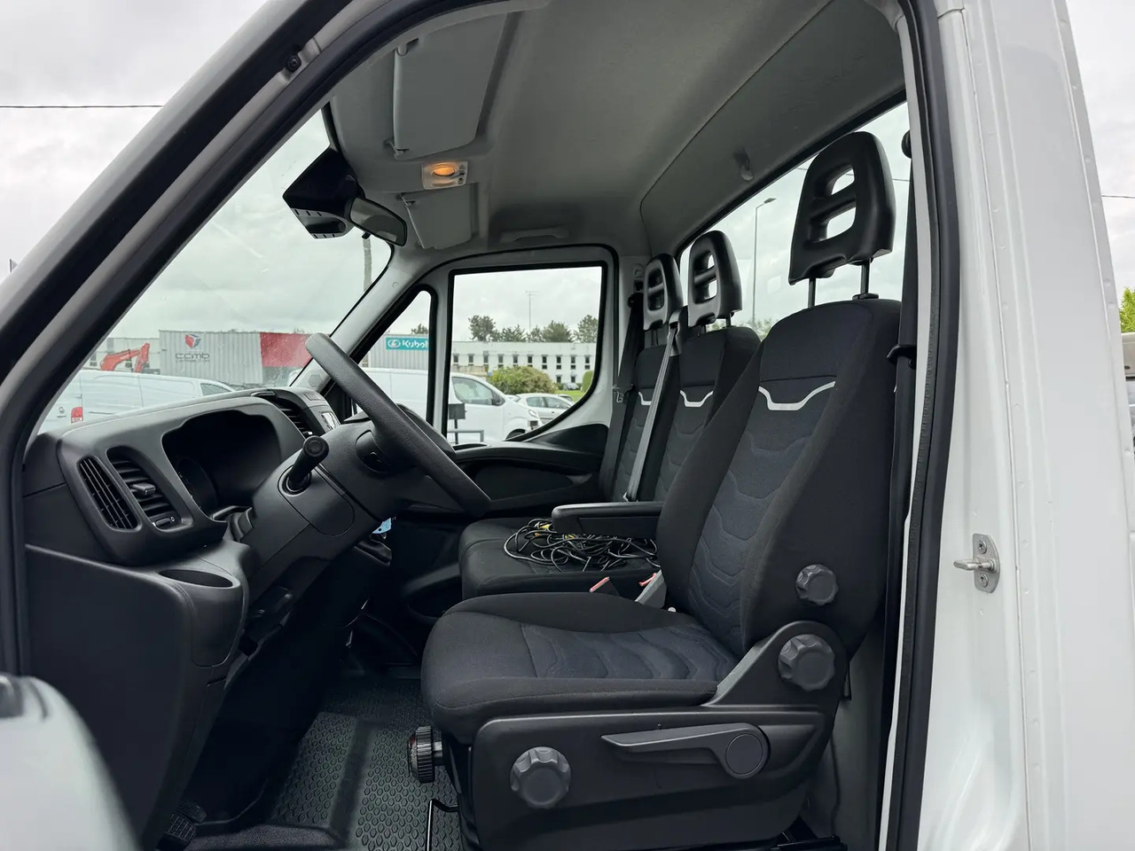 Iveco Daily 35C16H3.0 EMPATTEMENT 4100 - Puksiirauto: pilt 5 Iveco Daily 35C16H3.0 EMPATTEMENT 4100 - Puksiirauto: pilt 5