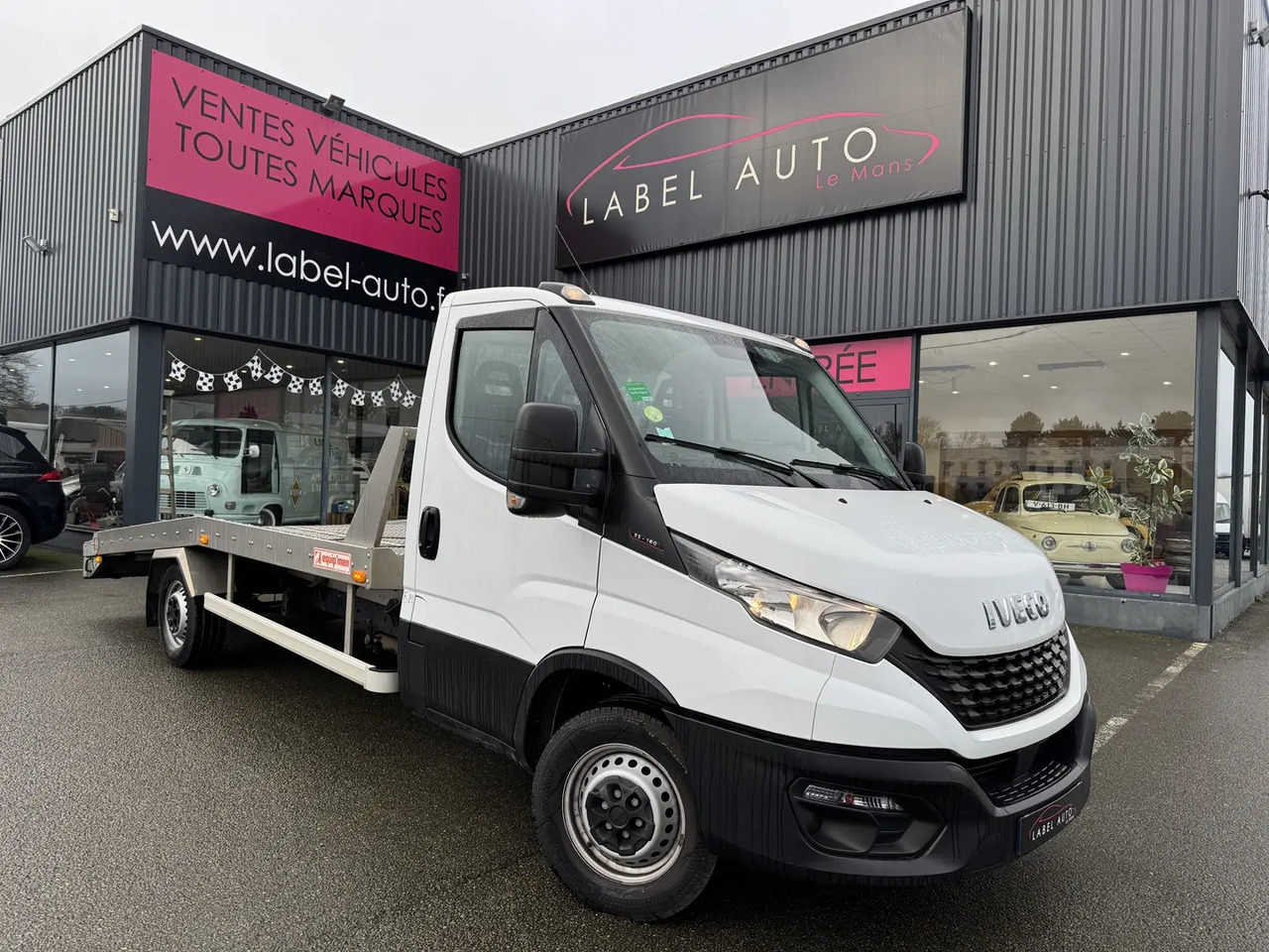 Iveco Daily 35S16 EMPATTEMENT 4100 - Puksiirauto: pilt 1 Iveco Daily 35S16 EMPATTEMENT 4100 - Puksiirauto: pilt 1